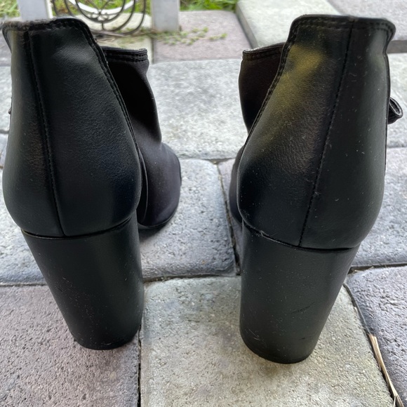 Black Leather Trim. Open Toe, Zipper Front Bootie - Picture 3 of 4